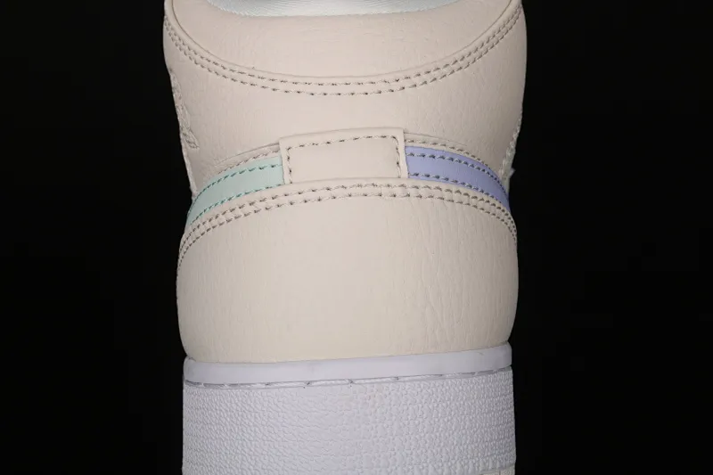 All categories Air Jordan Jordan series basketball shoes Air Jordan 1 Mid Air Jordan 1 Ret High AJ1 Joe 1 rice white mandarin duck hook 555112-035